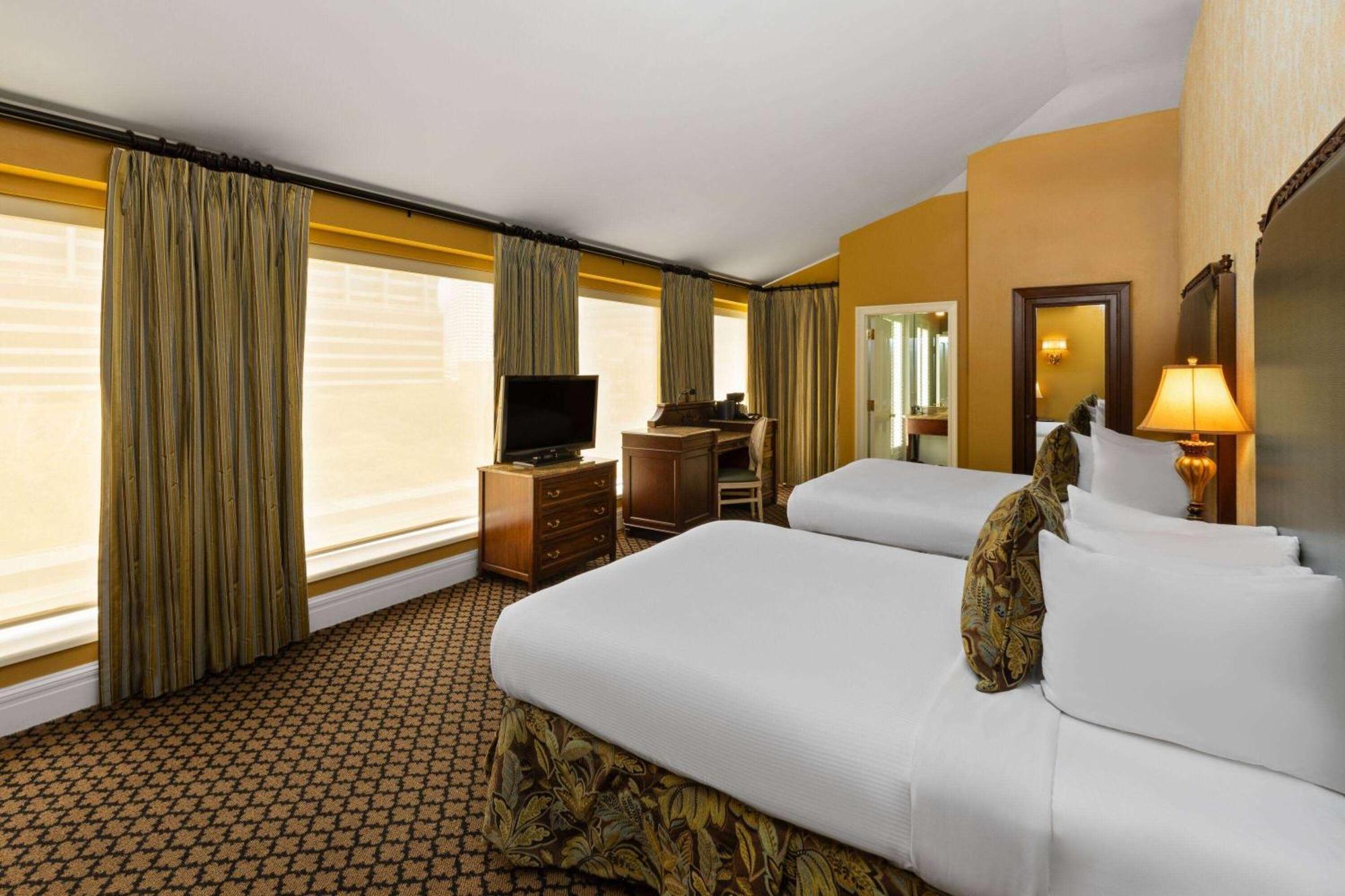 The Lafayette New Orleans By Kasa Otel Dış mekan fotoğraf